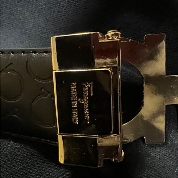 Salvatore Ferragamo men’s reversible belt - Picture 3 of 4